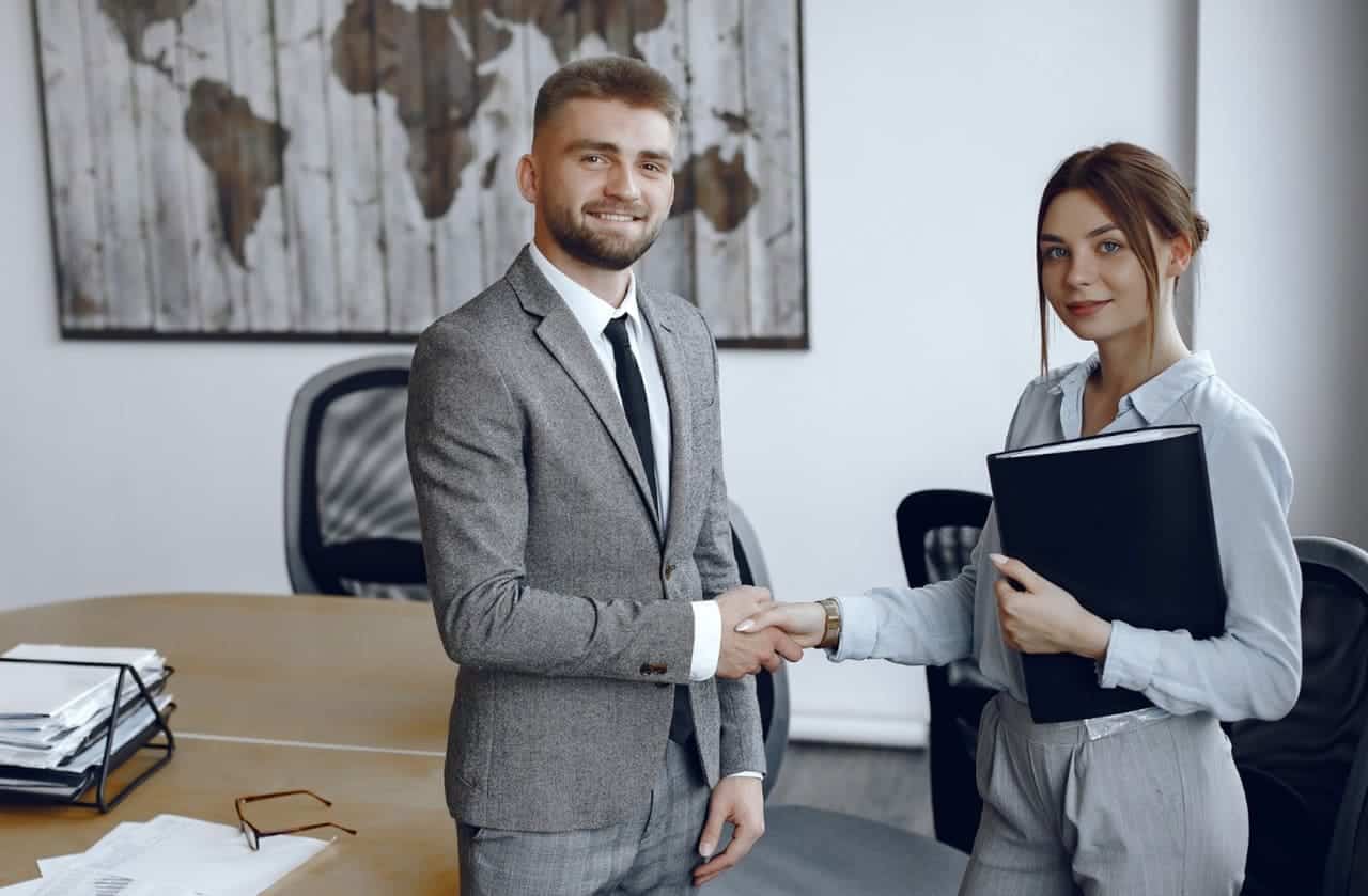 Эксклюзивный поиск (Executive Search) best hands